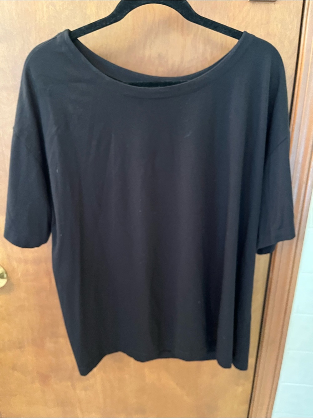 J. Jill Black, white, pink and green Short Sleeve Crewneck Tee